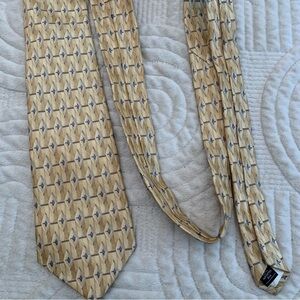 Arrow Gold Silk Patterned Tie